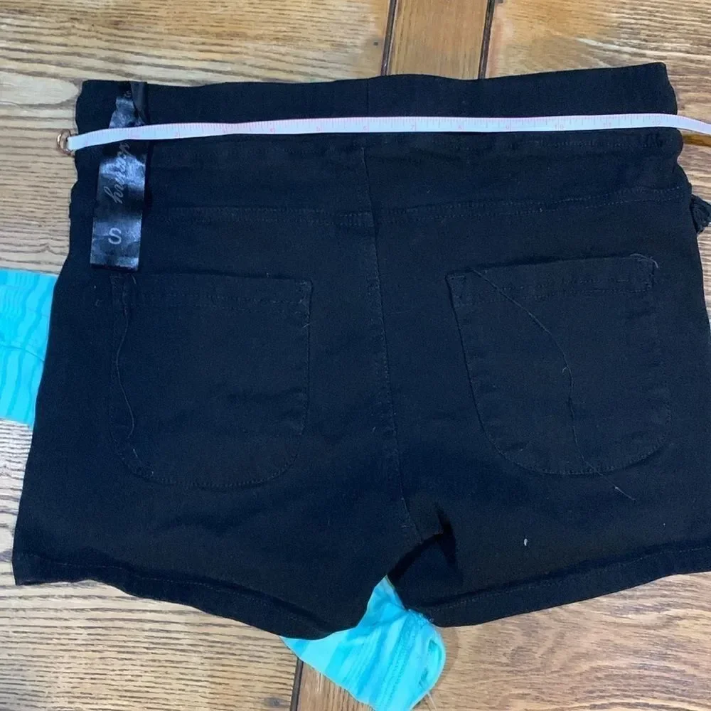 Girls small teal hooded shirt with black small stretchy shorts in box 11